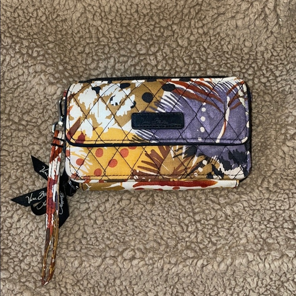 Vera Bradley Wristlet (with phone compartment)